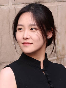 Weilu Zhang